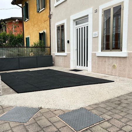 Casa Del Ciliegio Villa Valeggio sul Mincio Buitenkant foto